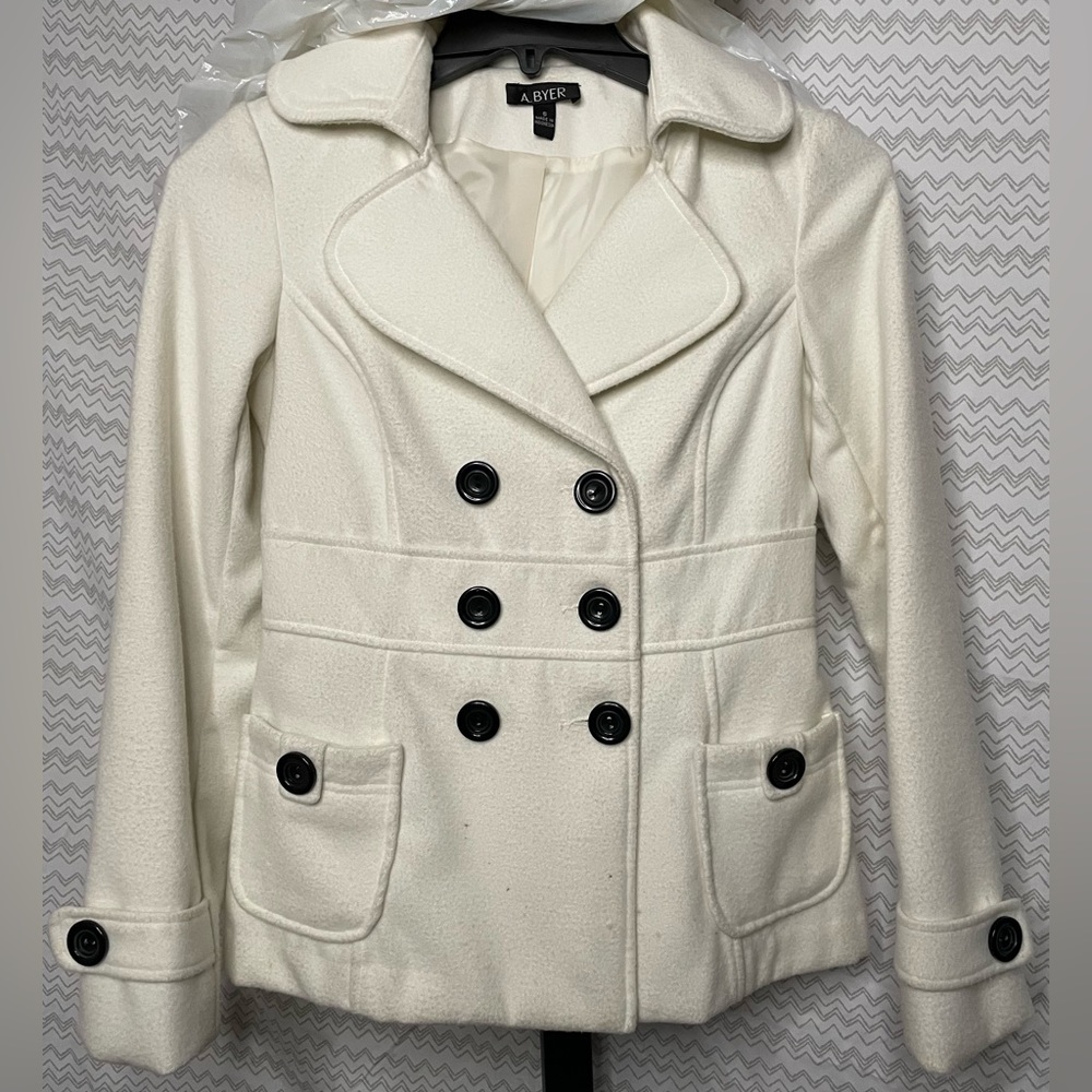 Women’s off-white pea coat